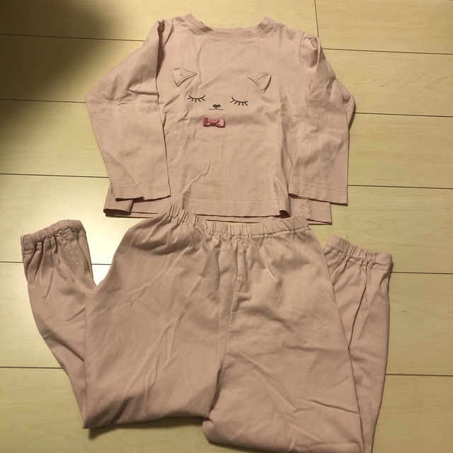 パジャマ　　　専用 キッズ/ベビー/マタニティのキッズ服女の子用(90cm~)(パジャマ)の商品写真