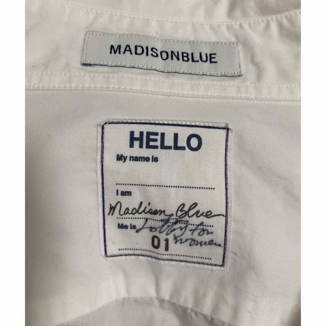 MADISONBLUE(マディソンブルー)の【MADISON BLUE 】ローカラーマダムシャツパール/阪急別注/ホワイト レディースのトップス(シャツ/ブラウス(長袖/七分))の商品写真