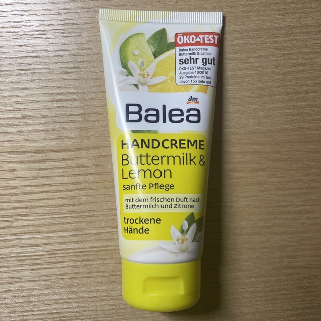 新品未開封】Balea ハンドクリーム バターミルクレモンの香りの通販 by みるくてぃ Balea ハンドクリームリップクリームセット
