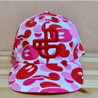 アベイシングエイプ(A BATHING APE)のA BATHING APE ABCマイロカモ　キャップ　レッド(キャップ)