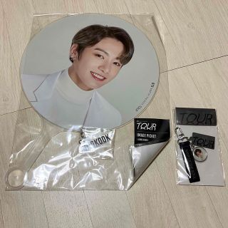 値下げ　BTS グッズ　キーホルダー　うちわ　ジョングク JUNG KOOK(アイドルグッズ)