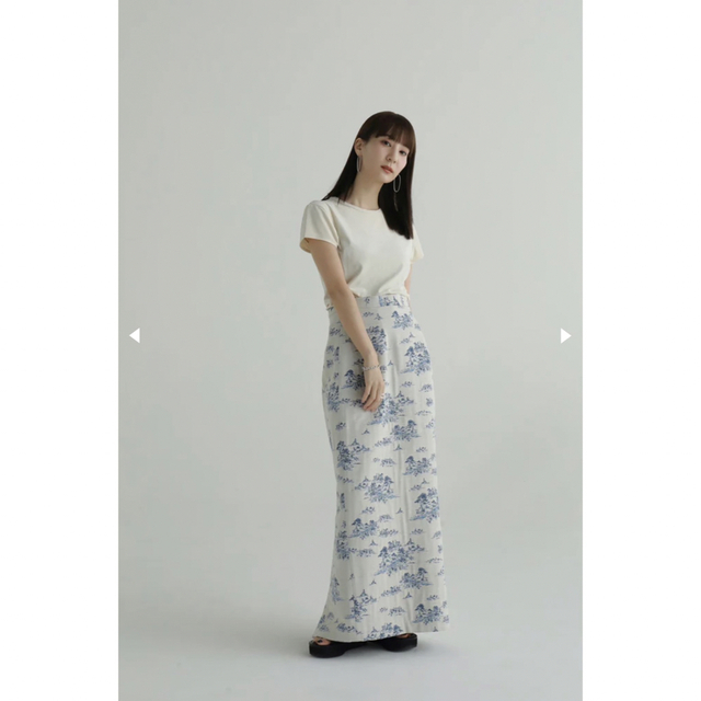 TODAYFUL(トゥデイフル)のlouren lakeside jacquard pencil skirt  レディースのスカート(ロングスカート)の商品写真