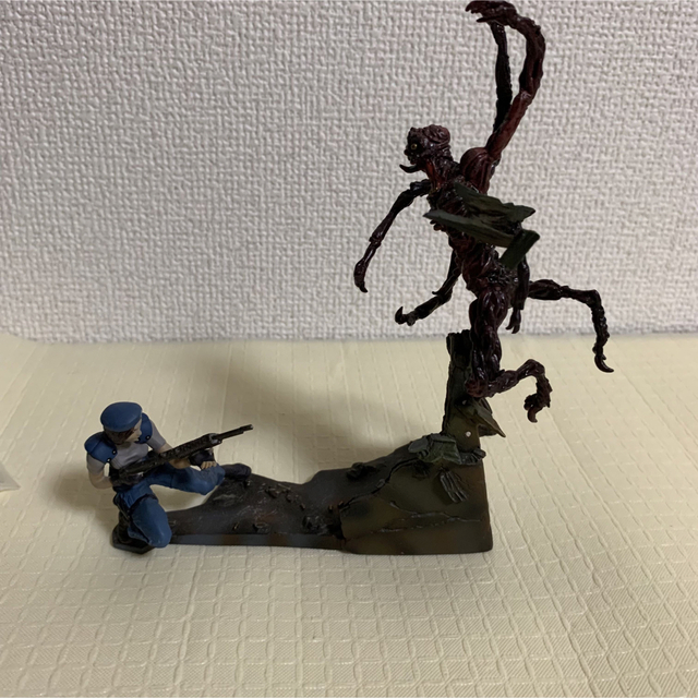 CAPCOM ジャンク品 バイオハザード コレクションフィギュア ジルvsキメラの通販 by s |カプコンならラクマ ジャンク品 バイオハザード コレクションフィギュア ジルvsキメラ