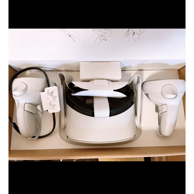 【美品】 Oculus Quest 2 オキュラスクエスト VR 128GB エンタメ/ホビーのゲームソフト/ゲーム機本体(家庭用ゲーム機本体)の商品写真