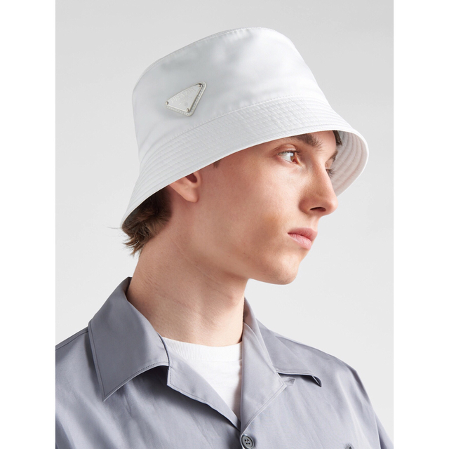 PRADA RE-NYLON BUCKET HAT WHITE “XLサイズ” - ハット