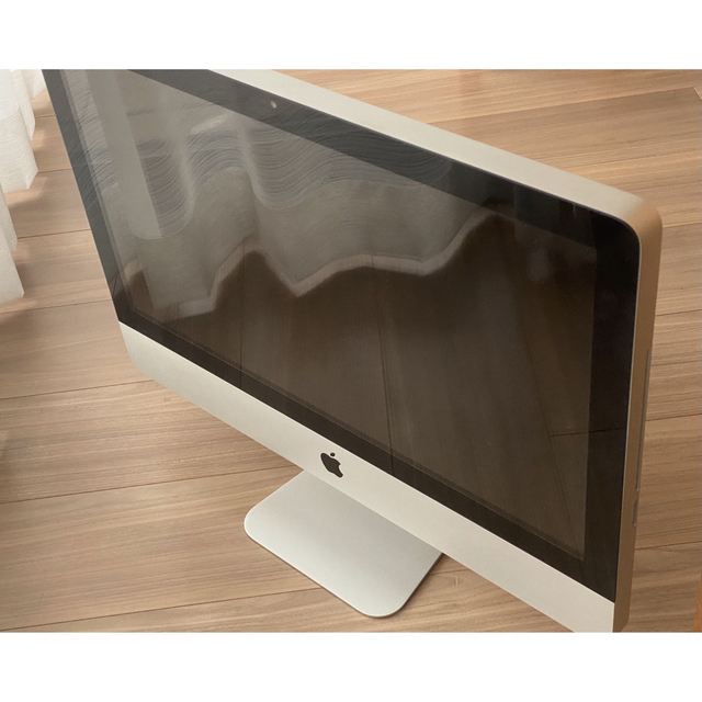 Mac (Apple)(マック)のApple iMac 21.5 inch mid2011 スマホ/家電/カメラのPC/タブレット(デスクトップ型PC)の商品写真