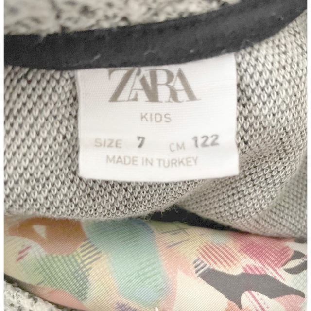 ZARA KIDS(ザラキッズ)のジェシカ様専用　ZARA kids カットソー　120 キッズ/ベビー/マタニティのキッズ服女の子用(90cm~)(Tシャツ/カットソー)の商品写真