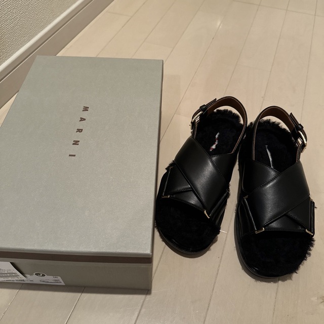 MARNI フスベットサンダル