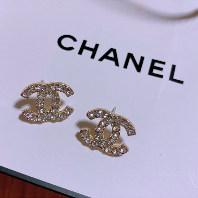 CHANEL(シャネル)のシャネル ココマーク ノベルティピアス レディースのアクセサリー(ピアス)の商品写真