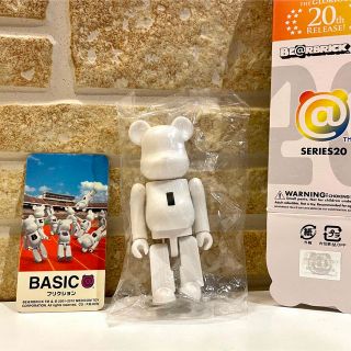 ベアブリック(BE@RBRICK)のベアブリック 100% シリーズ20 BASIC 【Ｉ】大 ホワイト(フィギュア)