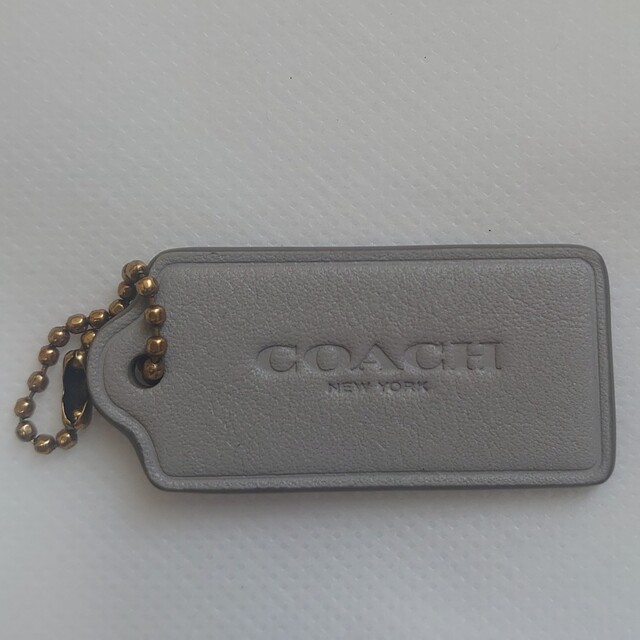 COACH(コーチ)の新品未使用　コーチ　キーホルダー　チャーム限定 レディースのバッグ(その他)の商品写真