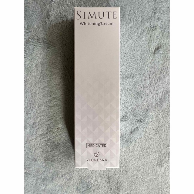 m.iLirr.y♥様 専用    SIMUTE薬用美白クリーム 30ｇ コスメ/美容のスキンケア/基礎化粧品(フェイスクリーム)の商品写真