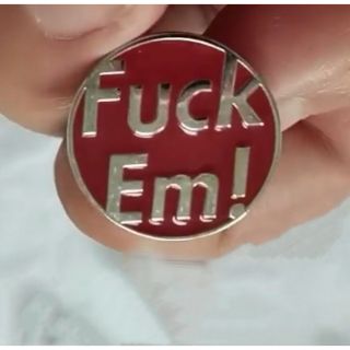 シュプリーム　supreme fuck em pins ピンバッチ　ピンバッジ