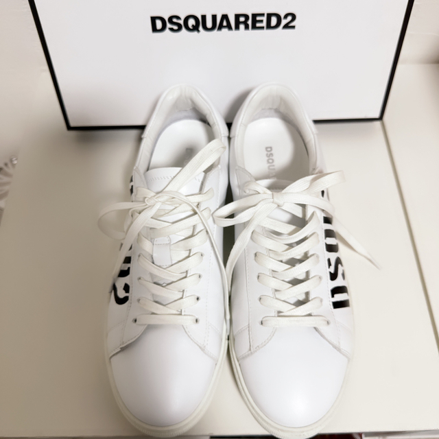 DSQUARED2(ディースクエアード)のDSQUARED2 ロゴプリントスニーカー メンズの靴/シューズ(スニーカー)の商品写真