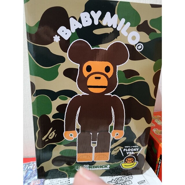 BE@RBRICK BABY MILO Flocky Ver 100％ 400%