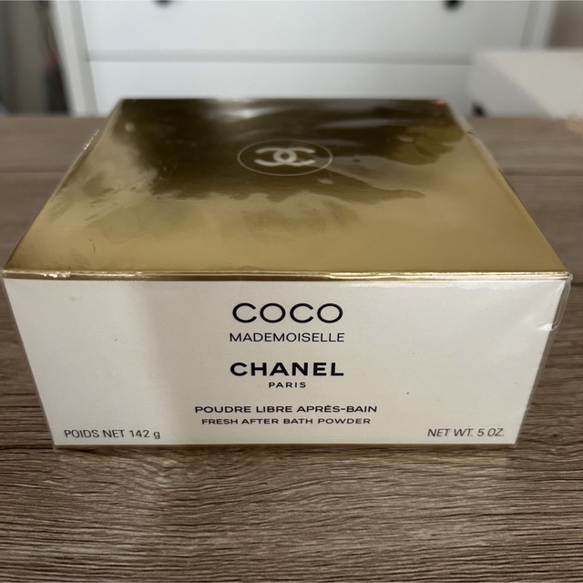 CHANEL(シャネル)のシャネル　ココ　マドモアゼル　フレッシュ　ボディパウダー コスメ/美容のボディケア(ボディパウダー)の商品写真