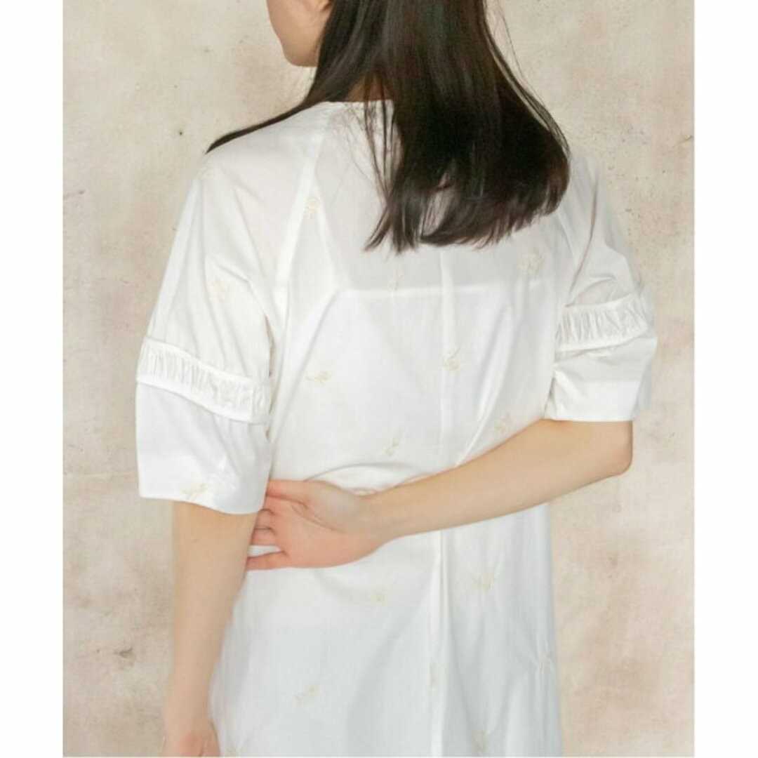 RANDA(ランダ)の【WHITE】【1】エンブロイダリーフラワーワンピース レディースのワンピース(ロングワンピース/マキシワンピース)の商品写真