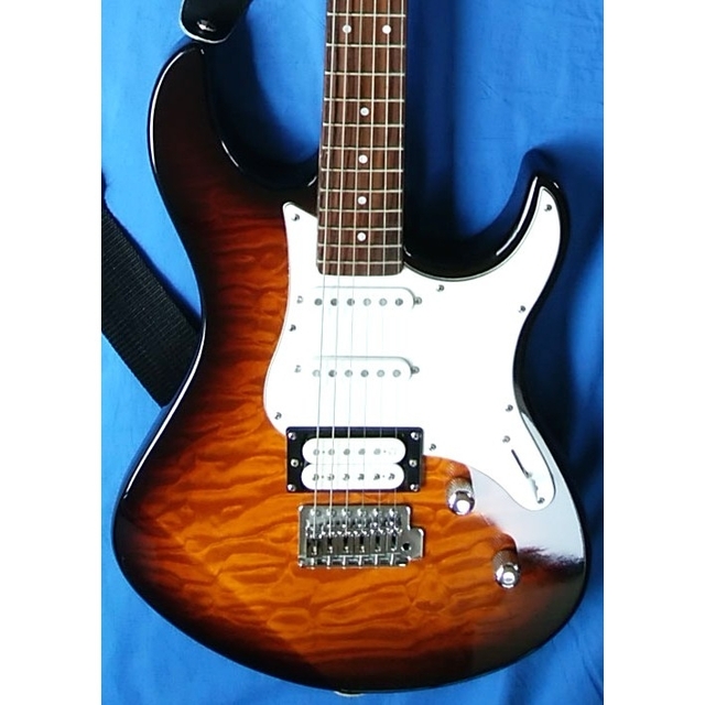 Yamaha エレキギター(PACIFICA212VQM) 【良好品】 axishcl.com
