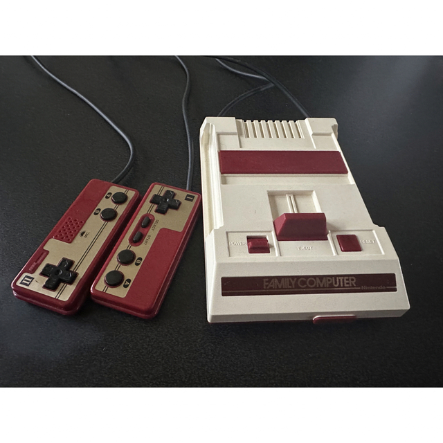 任天堂(ニンテンドウ)のNintendo  ニンテンドークラシックミニ ファミリーコンピュータ エンタメ/ホビーのゲームソフト/ゲーム機本体(家庭用ゲーム機本体)の商品写真