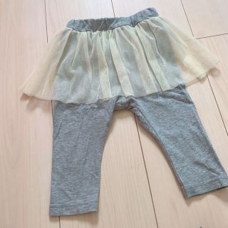 ベベ(BeBe)のbebe チュール付きパンツ　70〜80(パンツ)