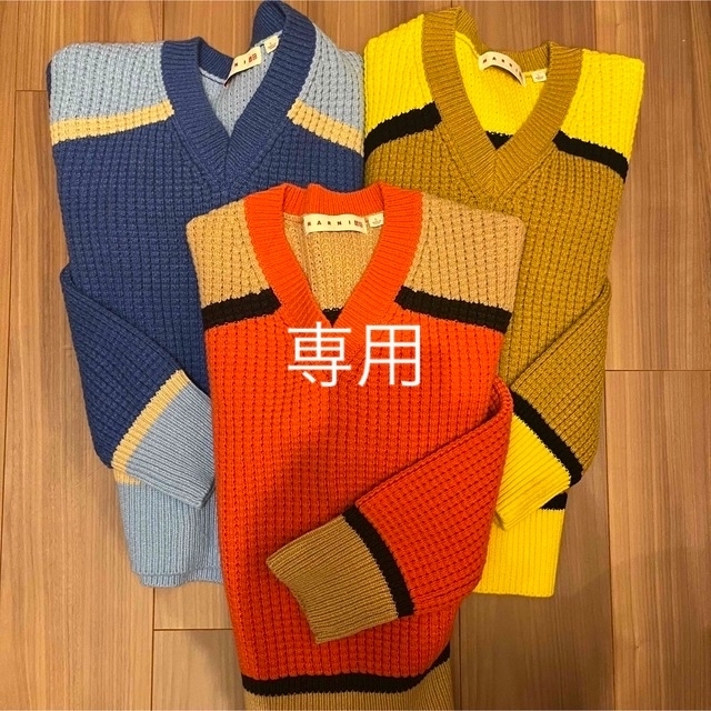 UNIQLO(ユニクロ)の【専用】marni UNIQLO ポップコーン　ニット　vネック セーター レディースのトップス(ニット/セーター)の商品写真