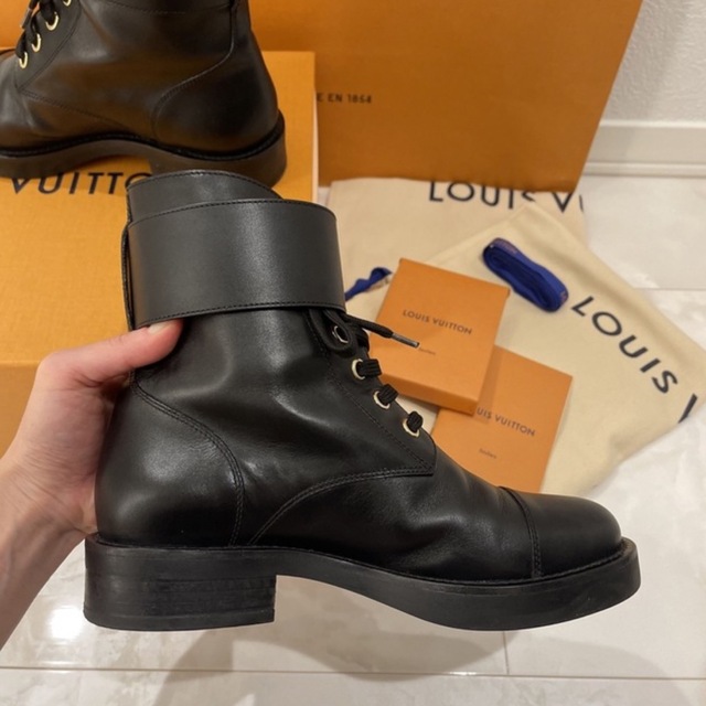 本日限りお値引き!!LOUIS VUITTON ブーツ