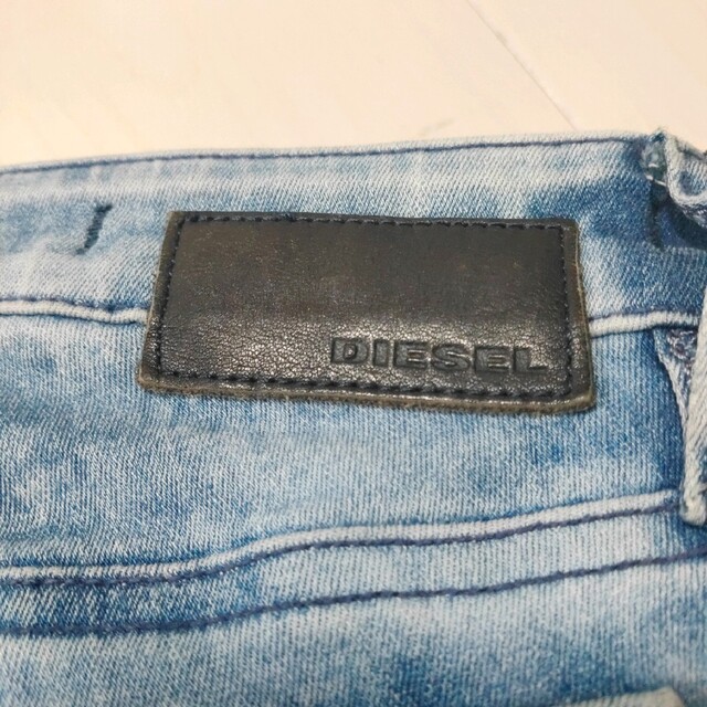 DIESEL(ディーゼル)のDIESEL DNA スーパースリムスキニーデニム ストレッチ レディースのパンツ(デニム/ジーンズ)の商品写真