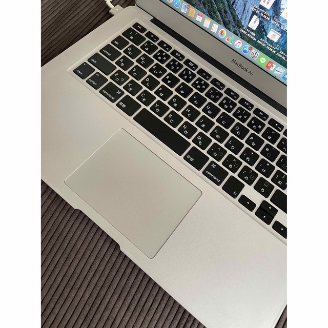 Apple(アップル)の【まつの様専用】MacBook air 2015 13-inch スマホ/家電/カメラのPC/タブレット(ノートPC)の商品写真