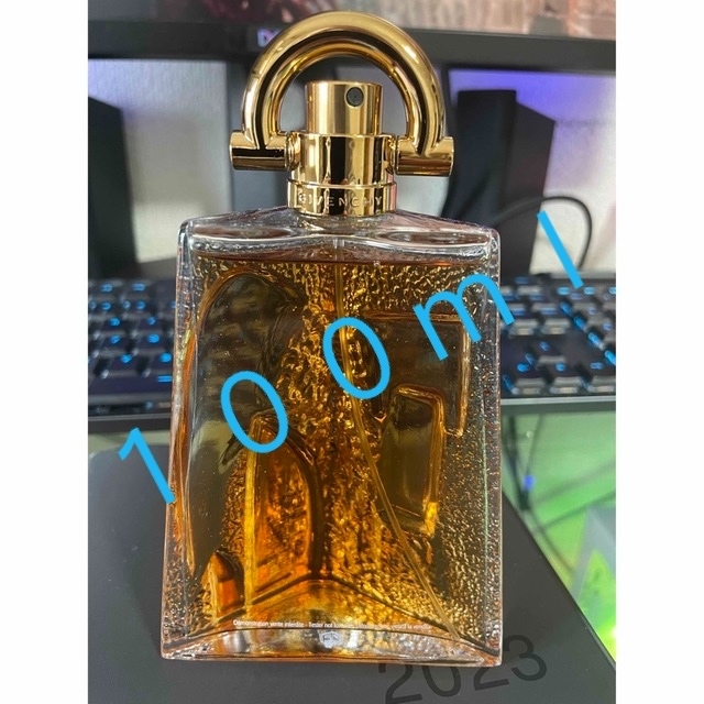 GIVENCHY(ジバンシィ)のジバンシー　パイ オーデトワレ　π　１００ｍL コスメ/美容の香水(香水(男性用))の商品写真