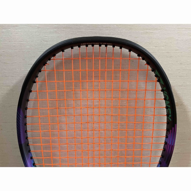 YONEX(ヨネックス)のcritoshi様専用  YONEX VCORE PRO 100  スポーツ/アウトドアのテニス(ラケット)の商品写真