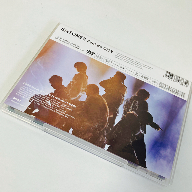 SixTONES(ストーンズ)のSixTONES Feel da CITY DVD通常盤 エンタメ/ホビーのDVD/ブルーレイ(ミュージック)の商品写真
