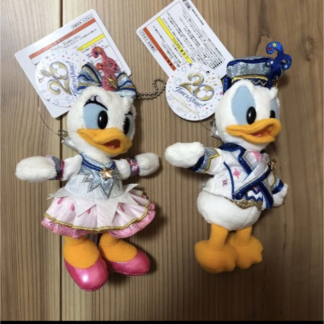 東京ディズニーシー20周年限定グッズ　ドナルド＆デイジー　ぬいぐるみバッジセット