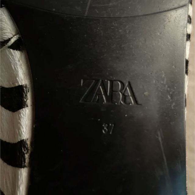 ZARA.  ハラコフラットシューズ 7