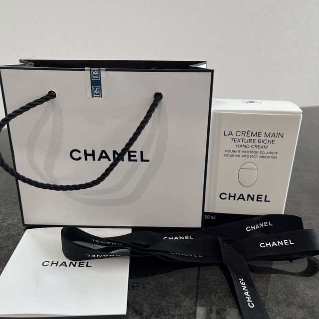 CHANEL(シャネル)のシャネル ラ クレーム マン リッシュ  50ml コスメ/美容のボディケア(ハンドクリーム)の商品写真