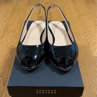 バーニーズニューヨーク(BARNEYS NEW YORK)のバーニーズニューヨーク  オープントゥフラットパンプス　パンプス　黒(ハイヒール/パンプス)