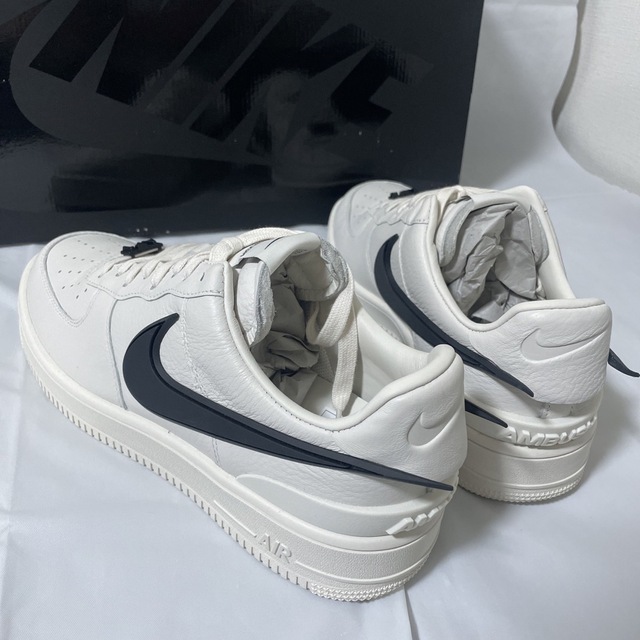 AMBUSH(アンブッシュ)のNIKE  ナイキ　アンブッシュ　エアフォース1  ホワイト　30cm メンズの靴/シューズ(スニーカー)の商品写真