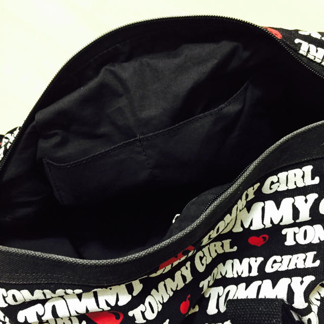 tommy girl(トミーガール)の【お値下げします】♡tommy girl ボストンバッグ♡ レディースのバッグ(ボストンバッグ)の商品写真