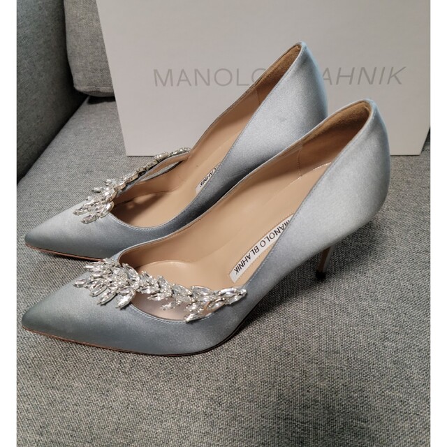 MANOLO BLAHNIK - 半額【新品未使用品】37サイズ Nadiraの通販 by