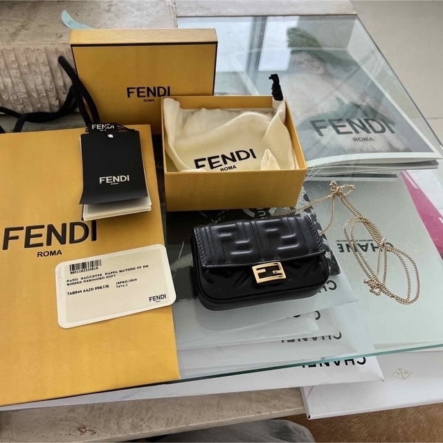 FENDI - ❤️フェンディ fendi ナノバゲット❤️の通販 by おぱぱさん