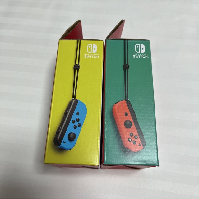 任天堂(ニンテンドウ)の新品⭐️ JOY-CON Nintendo Switch エンタメ/ホビーのゲームソフト/ゲーム機本体(家庭用ゲーム機本体)の商品写真