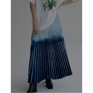 アメリヴィンテージ(Ameri VINTAGE)のAmeriVINTAGE  UNEVEN DYEING PLEATS SKIRT(ロングスカート)