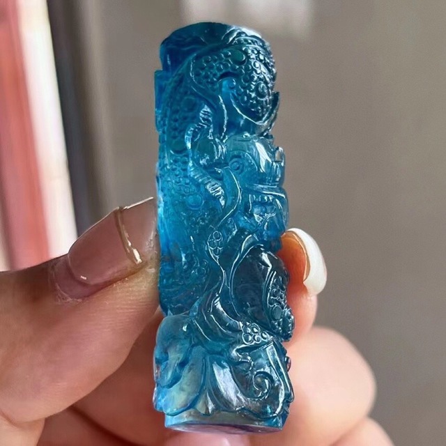 西日本産 【自然光撮影 】天然アクアマリン ルース 11.3g - crumiller.com