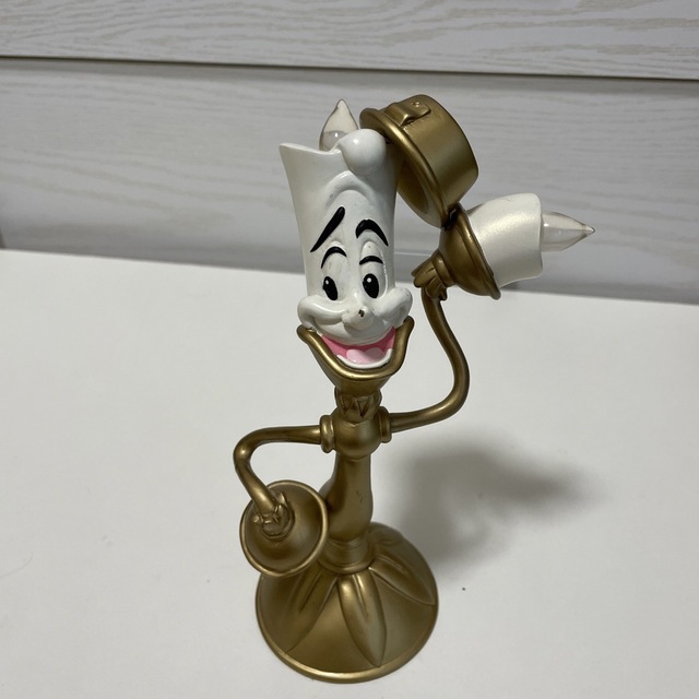 Disney(ディズニー)のルミエール　ランプ　ディズニーストア エンタメ/ホビーのおもちゃ/ぬいぐるみ(キャラクターグッズ)の商品写真