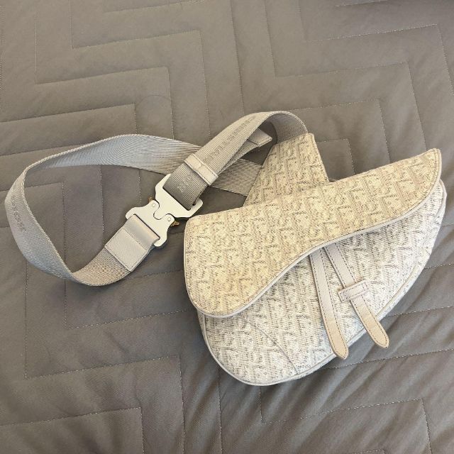 ほとんど未使用】DIOR サドルバッグ ショルダーバッグ 贅沢屋の www