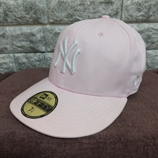 ニューエラー(NEW ERA)の【ピンク】NEW ERA ニューエラ NYヤンキース キャップ 帽子(キャップ)