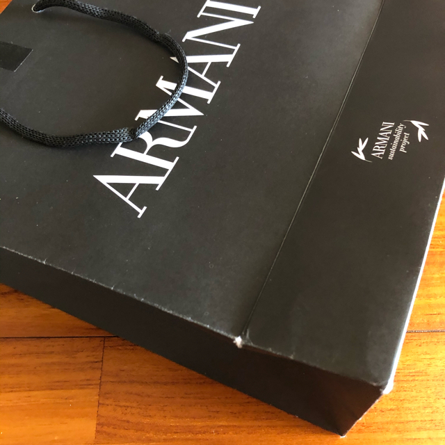 Armani(アルマーニ)のアルマーニ　紙袋 レディースのバッグ(ショップ袋)の商品写真