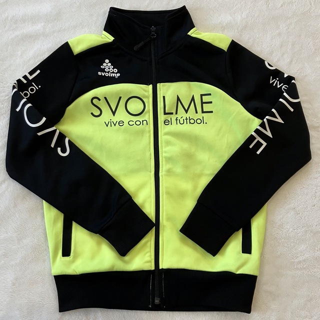 Svolme(スボルメ)の【おむらいす様専用】Svolme ジャージ上下セット 140 スポーツ/アウトドアのサッカー/フットサル(ウェア)の商品写真