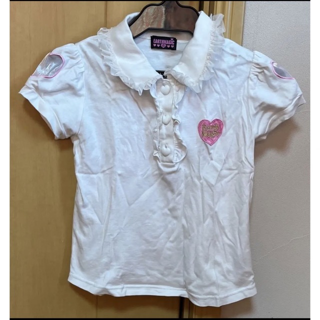 EARTHMAGIC(アースマジック)のEARTHMAGIC 半袖シャツ 130 キッズ/ベビー/マタニティのキッズ服女の子用(90cm~)(Tシャツ/カットソー)の商品写真