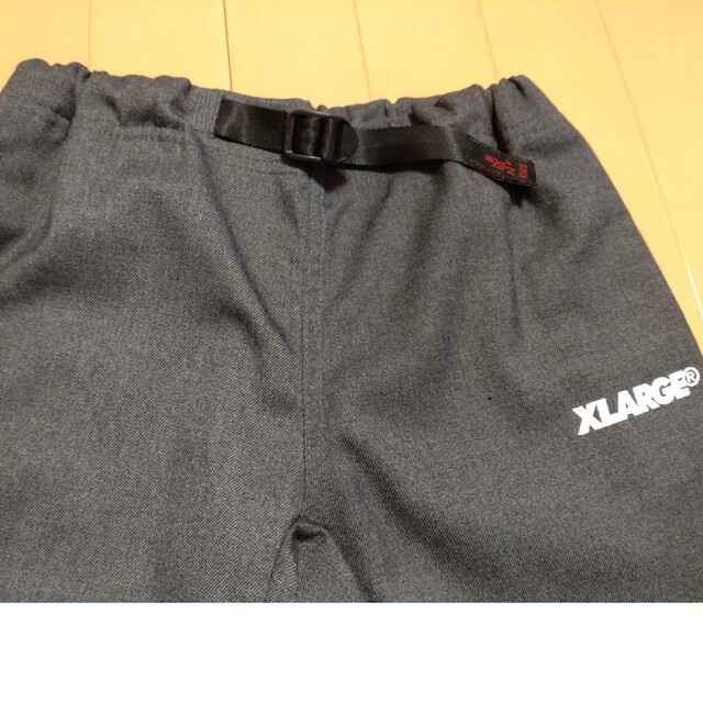 XLARGE(エクストララージ)のXLARGE  キッズ　ズボン130㌢ キッズ/ベビー/マタニティのキッズ服女の子用(90cm~)(パンツ/スパッツ)の商品写真