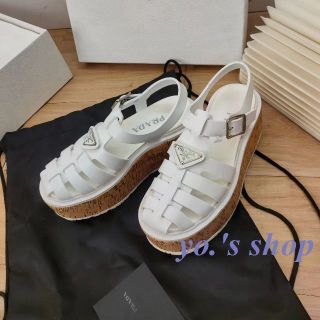 PRADAプラダビジュー厚底サンダルシューズ美品 | www.jarussi.com.br